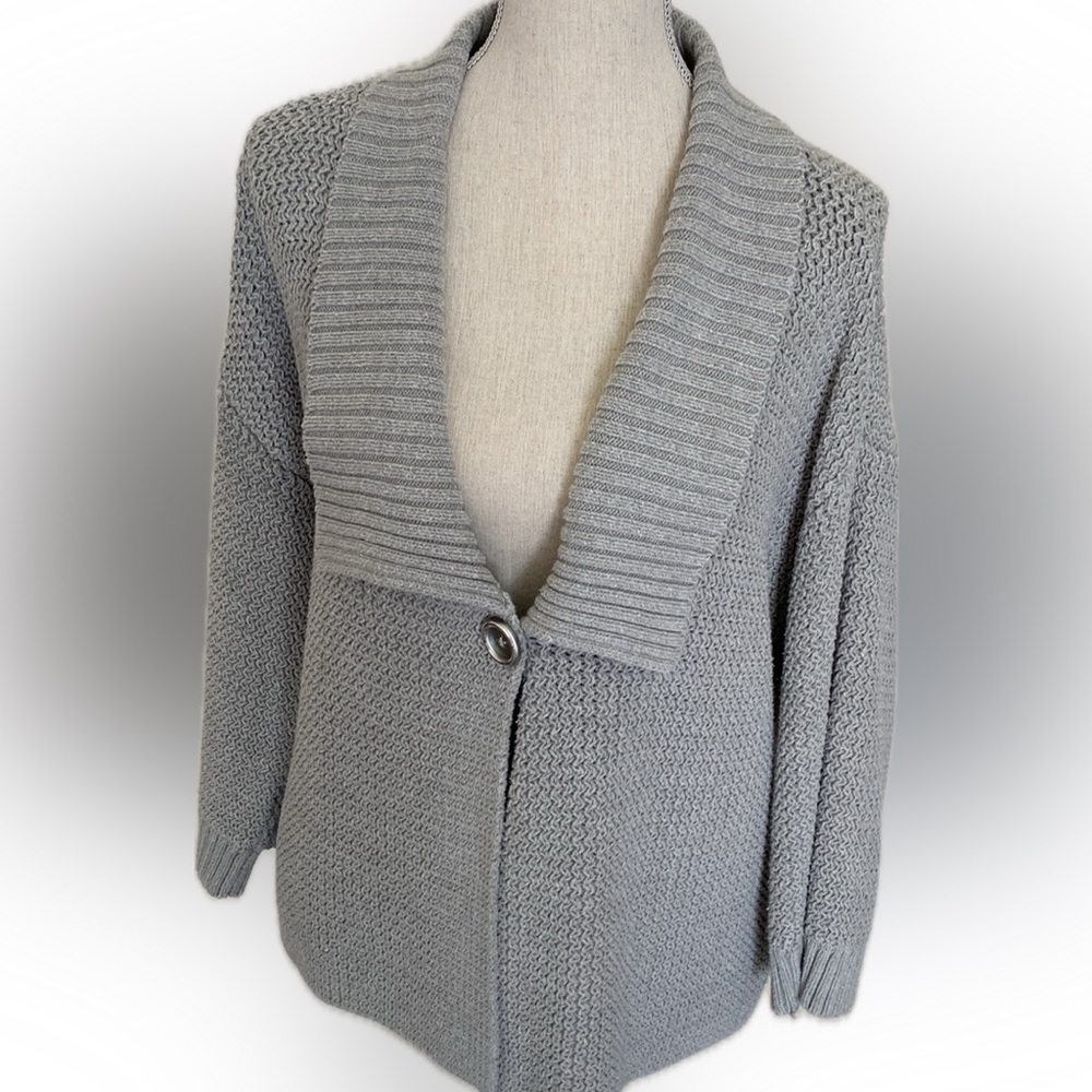 Gray go anywhere sweater